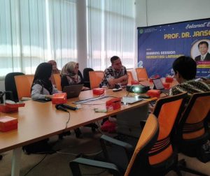 Sekretaris Jurusan Tadris Biologi Mengikuti Kegiatan Sharing Session Akreditasi Lamsama