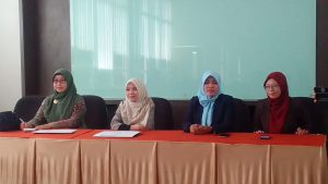 Sidang Munaqosyah Perdana dengan Ketua &amp; Sekretaris Baru Jurusan Tadris Biologi