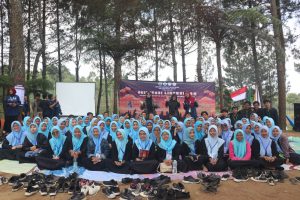 Orientasi Lingkungan Mahasiswa Baru Tahun 2023 Jurusan Tadris Biologi