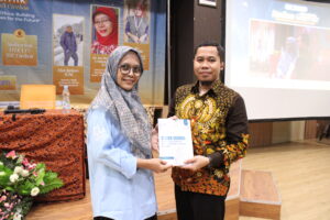 Jurusan Tadris Biologi gelar Visiting Lecture: “Online Citizen Science (OCS) as medium 