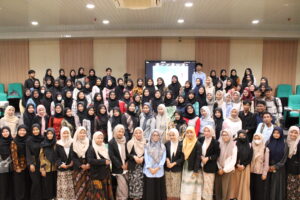 Jurusan Tadris Biologi gelar Visiting Lecture: “Online Citizen